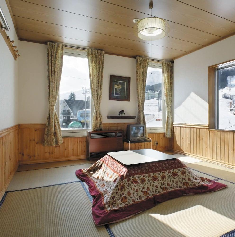 Mistral Hotel Minamiuonuma Eksteriør billede