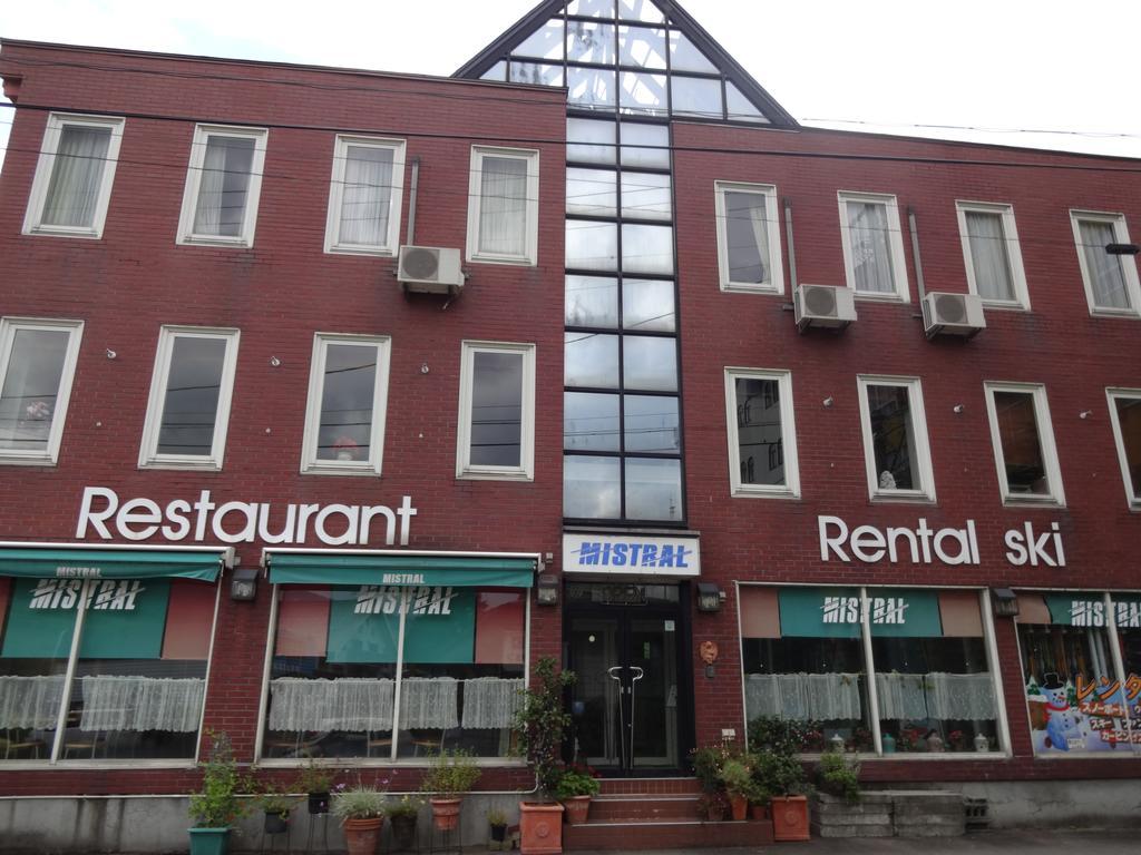 Mistral Hotel Minamiuonuma Eksteriør billede